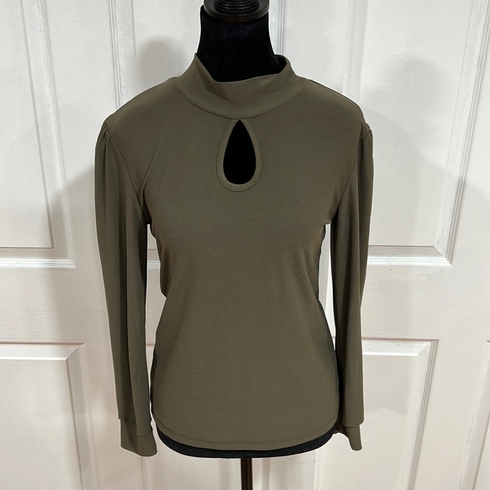 Pre-loved beautiful green top🥰